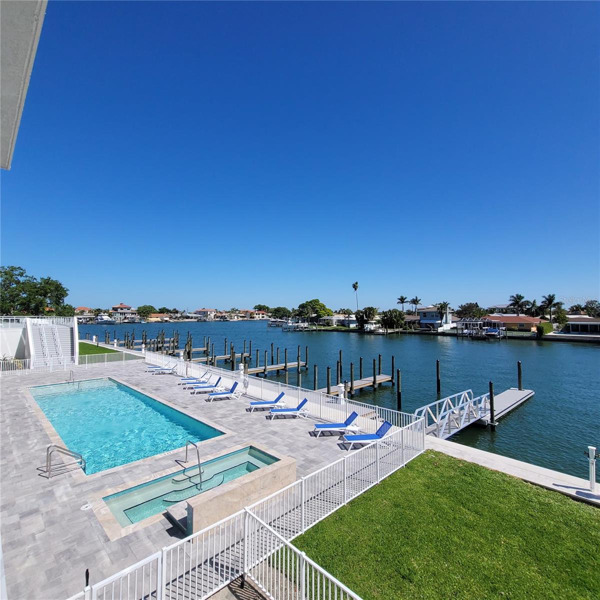 415 ISLAND WAY #201 - Photo 1