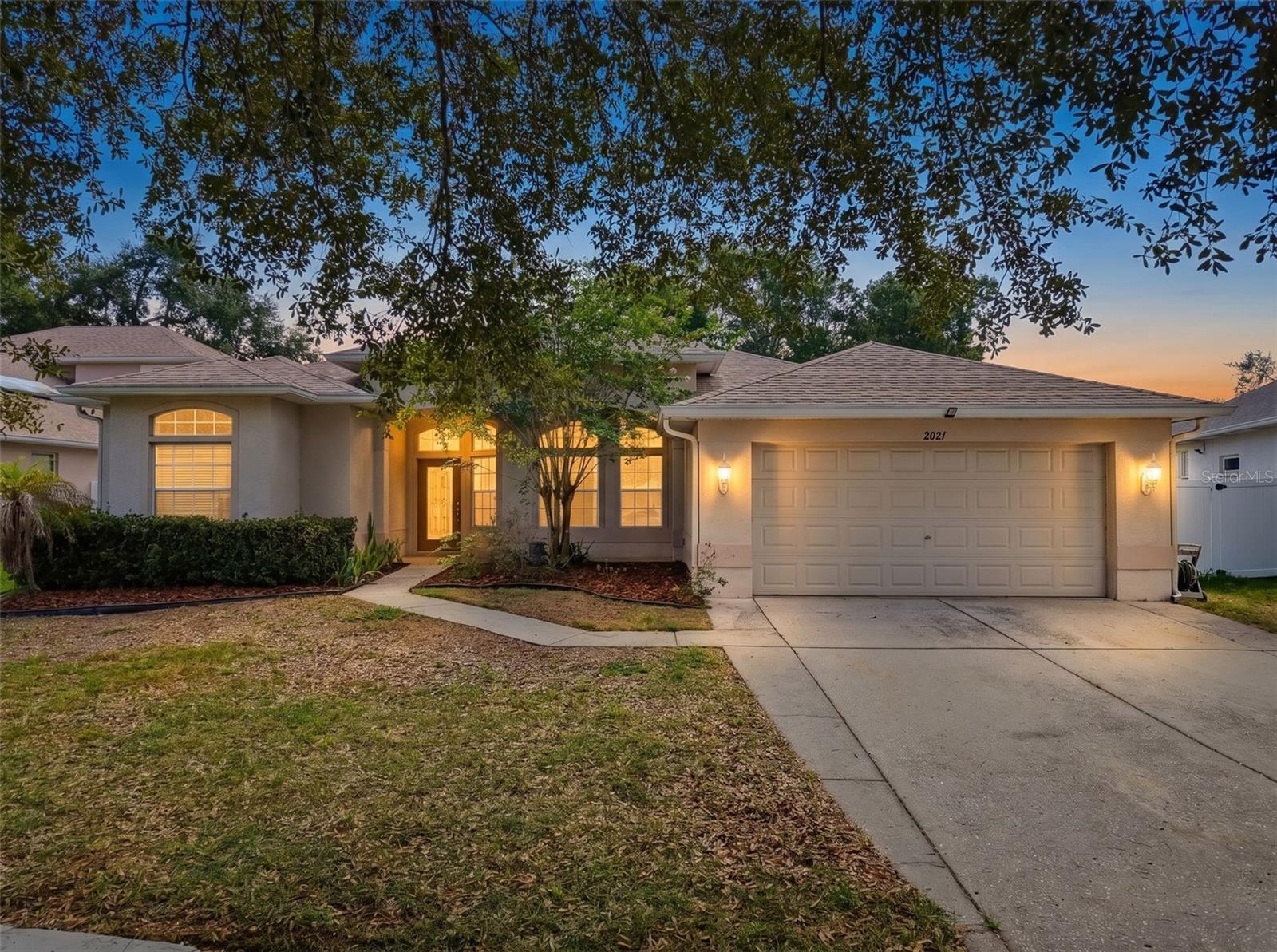 2021 RUTHERFORD DR - Photo 1
