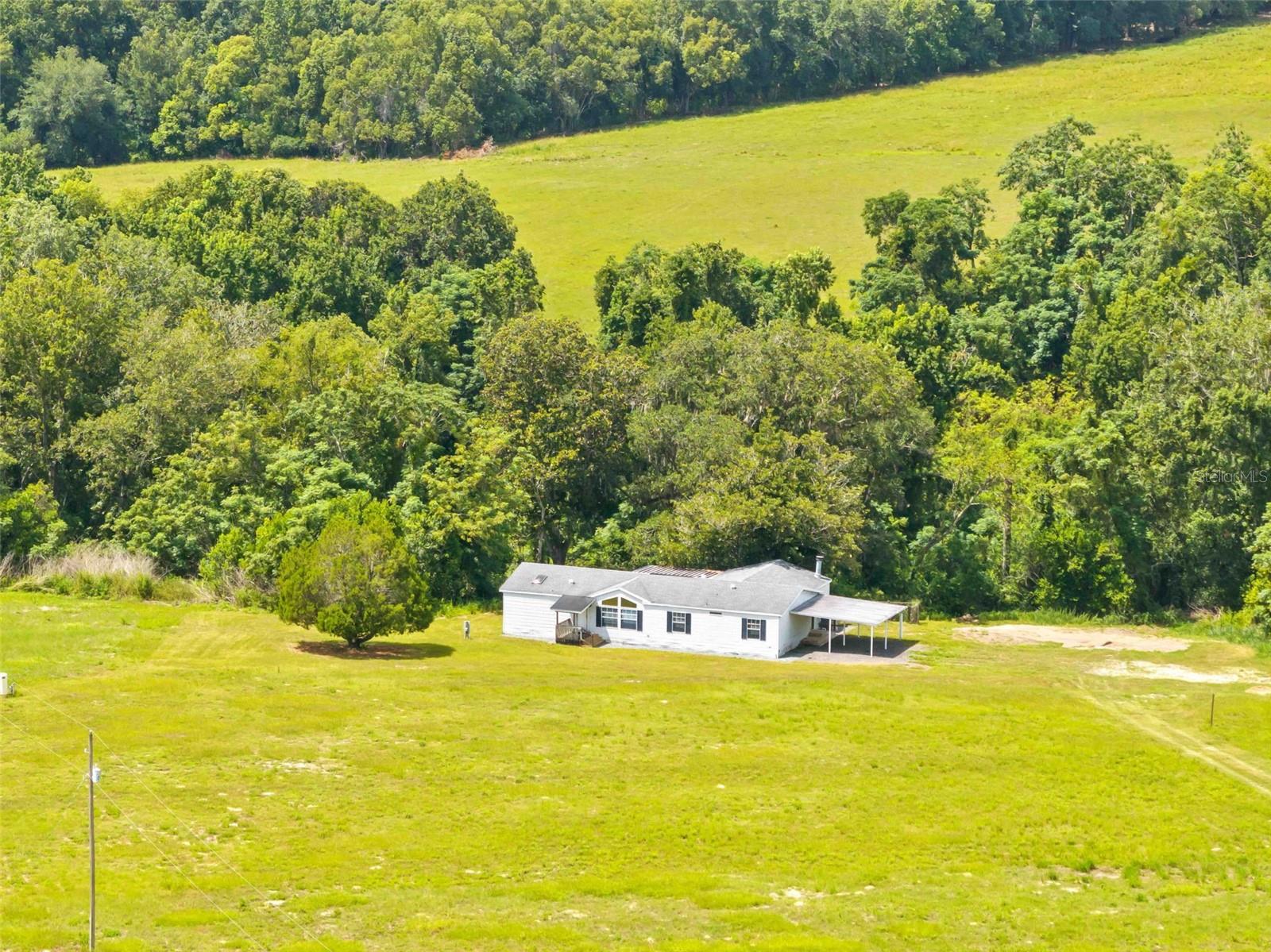 33320 LARKIN RD - Photo 1
