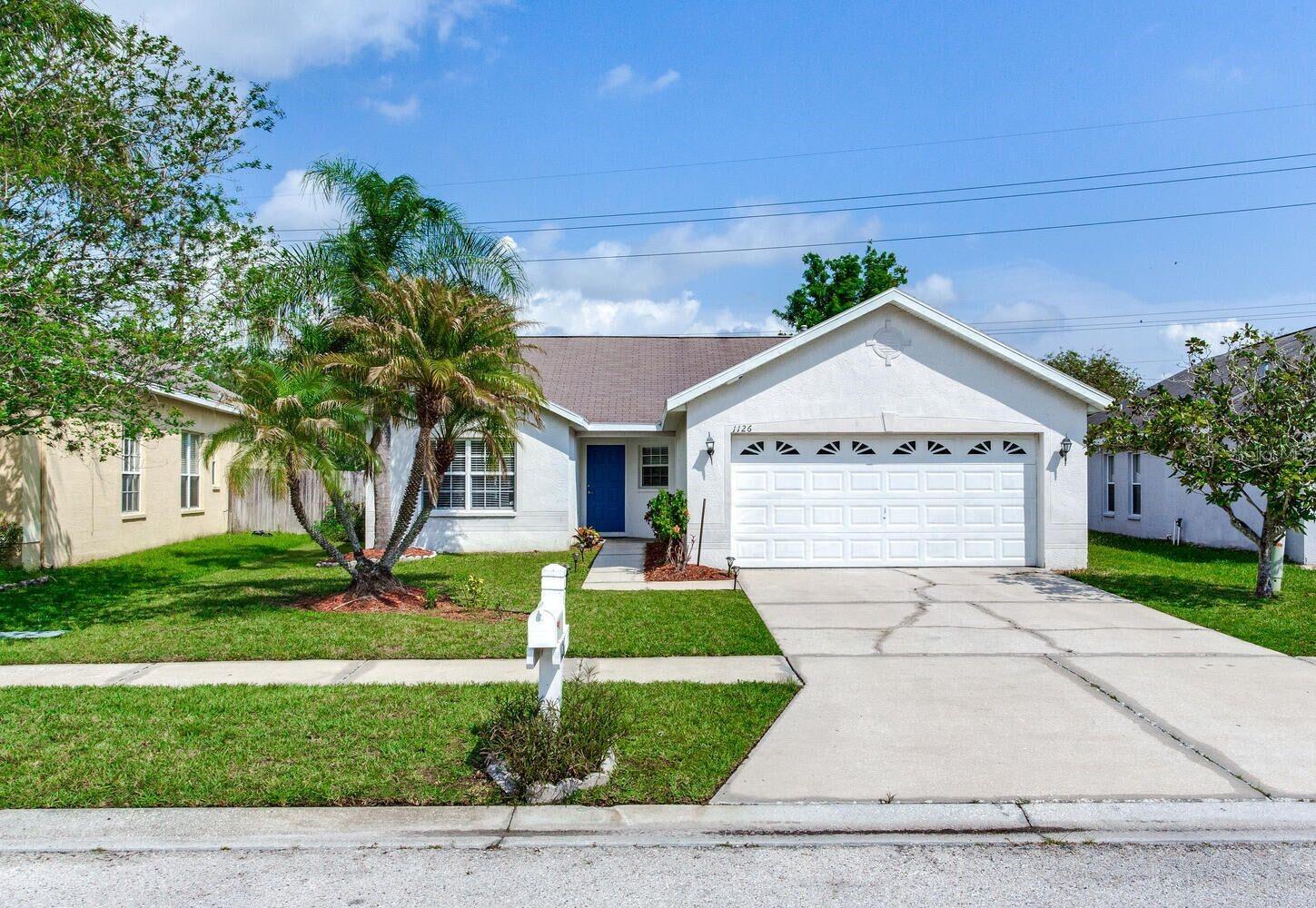 1126 VINETREE DR - Photo 1