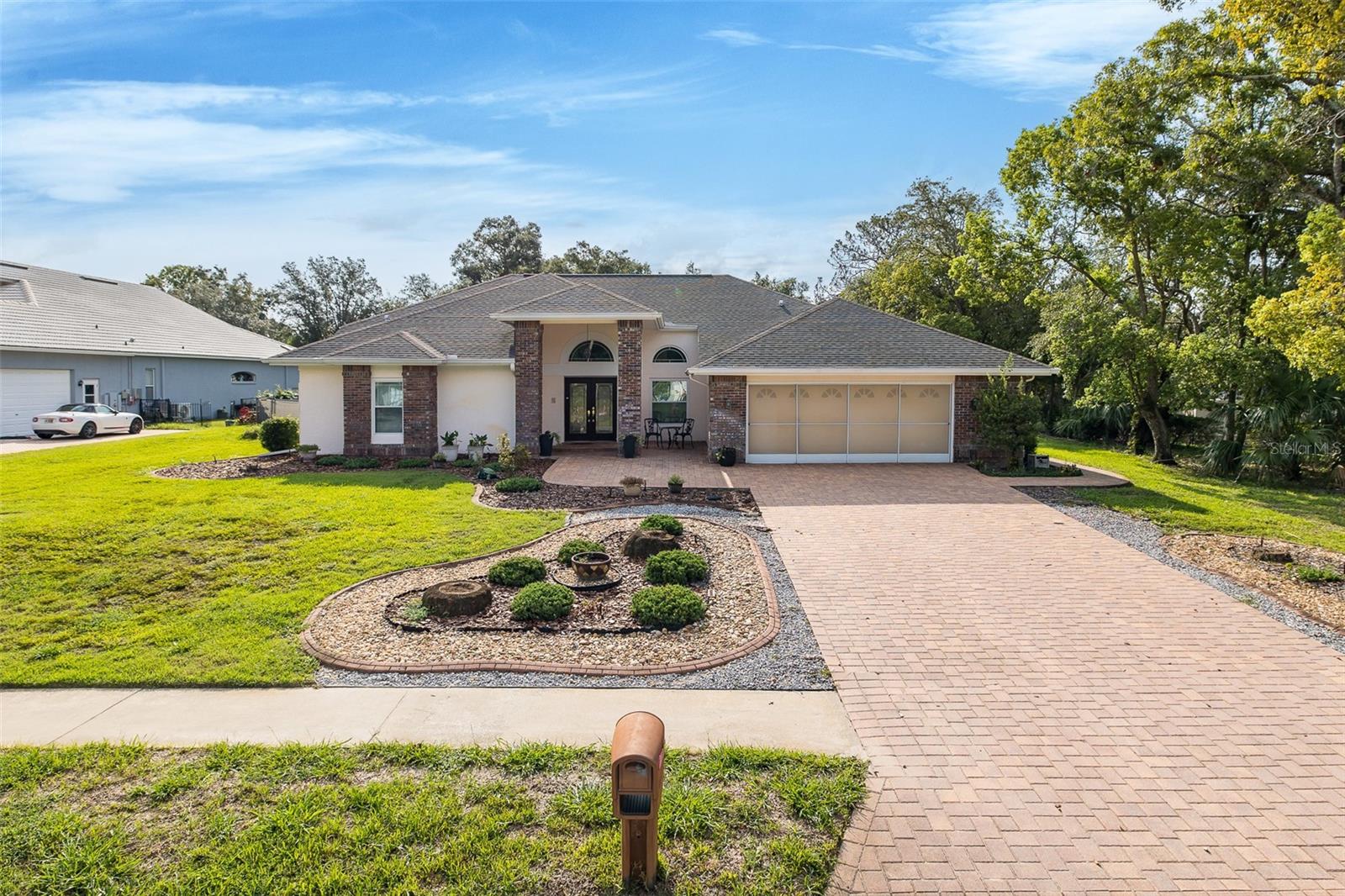 18822 MAJESTIC OAK CT - Photo 1
