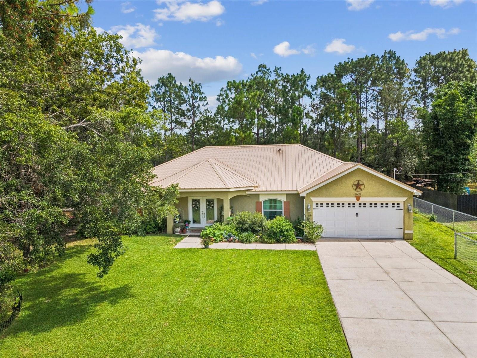 12229 BARNEVELDE RD - Photo 1