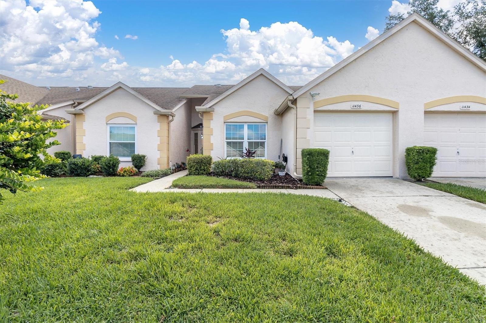 11436 VERSAILLES LN - Photo 1