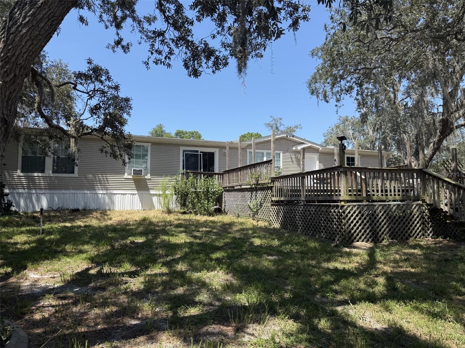 12091 PINETREE LN - Photo 1