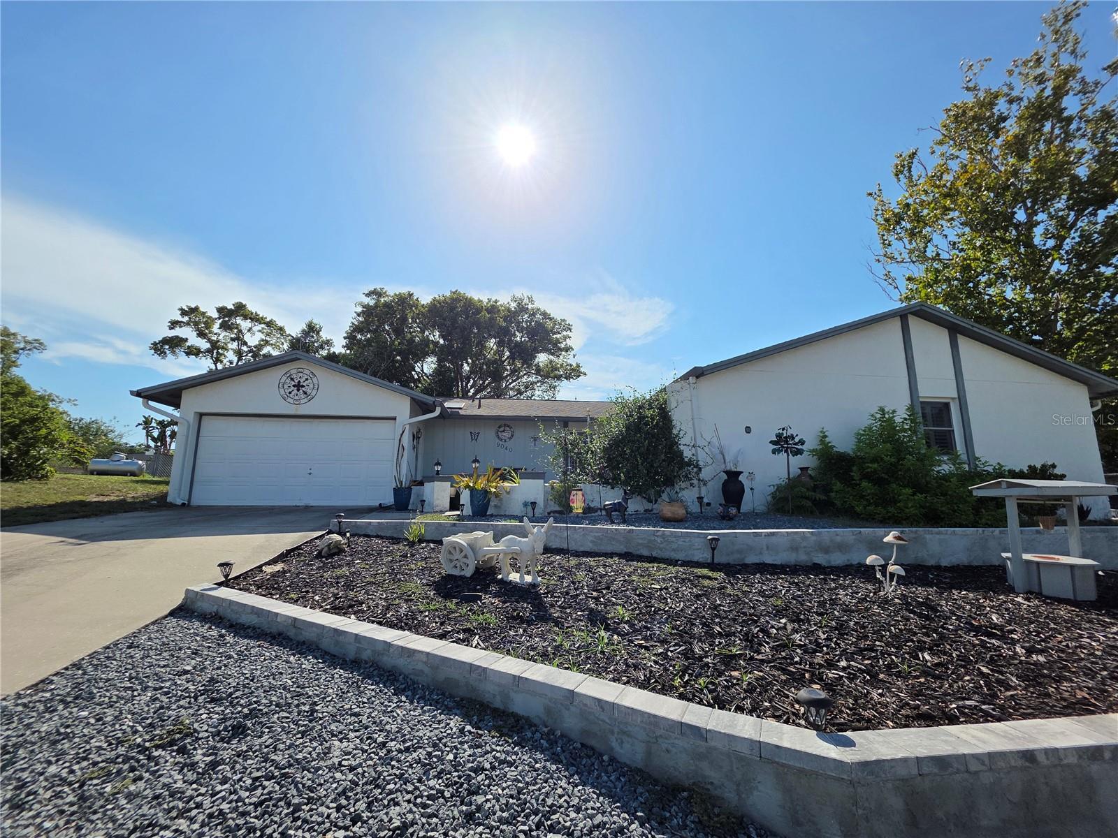 9040 BAY DR - Photo 1