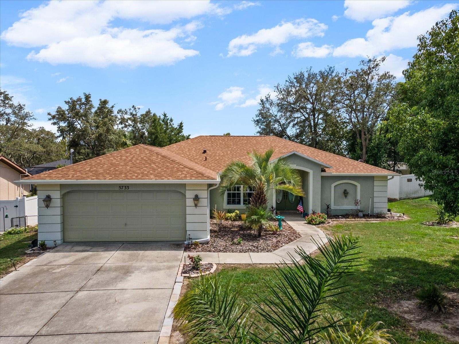 5733 CACTUS CIR - Photo 1