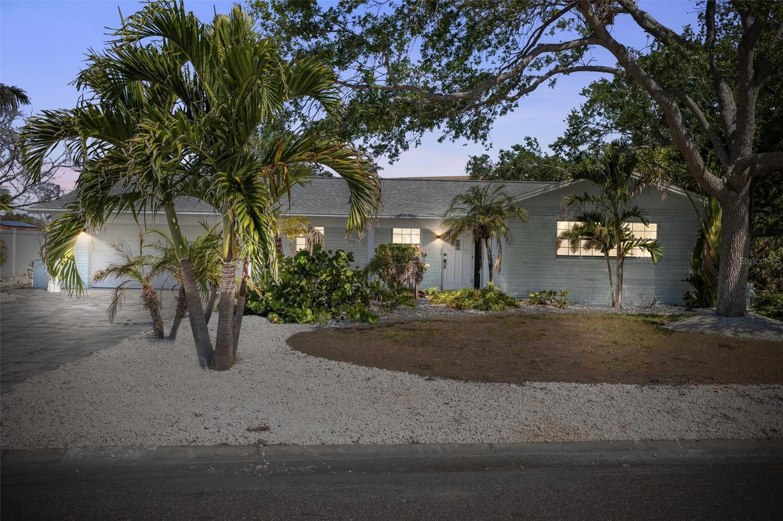 10001 S YACHT CLUB DR - Photo 1