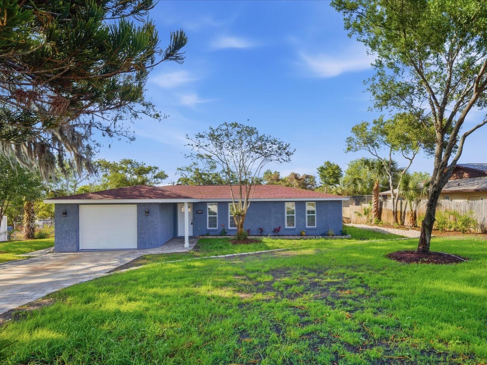 6063 AIRMONT DR - Photo 1