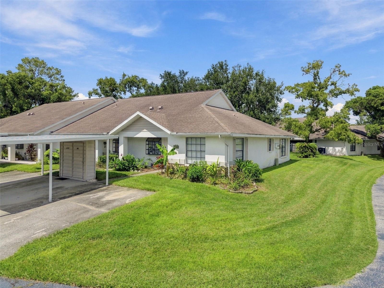 7610 OAKMONT LN - Photo 1