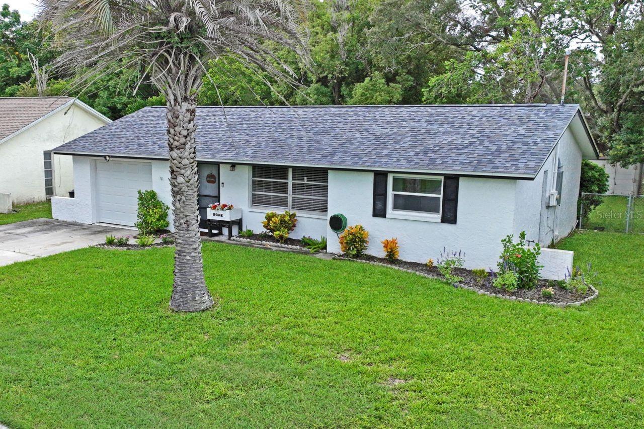 15915 VILLA DR - Photo 1