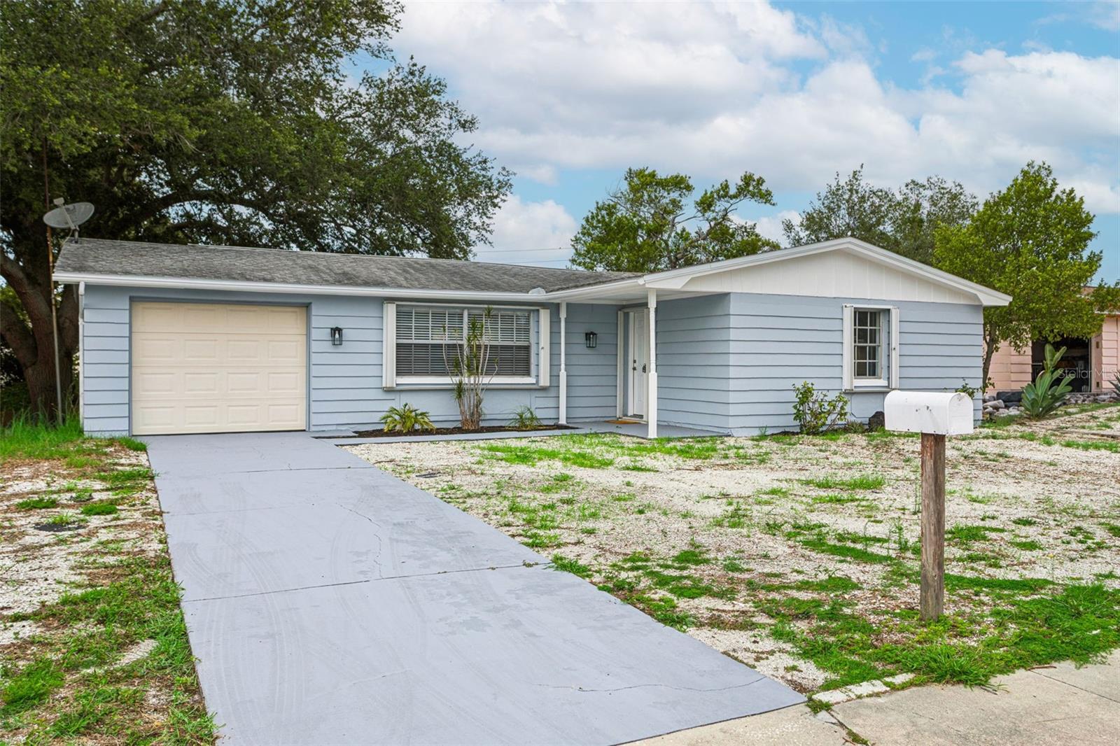 3115 PALAMORE DR - Photo 1