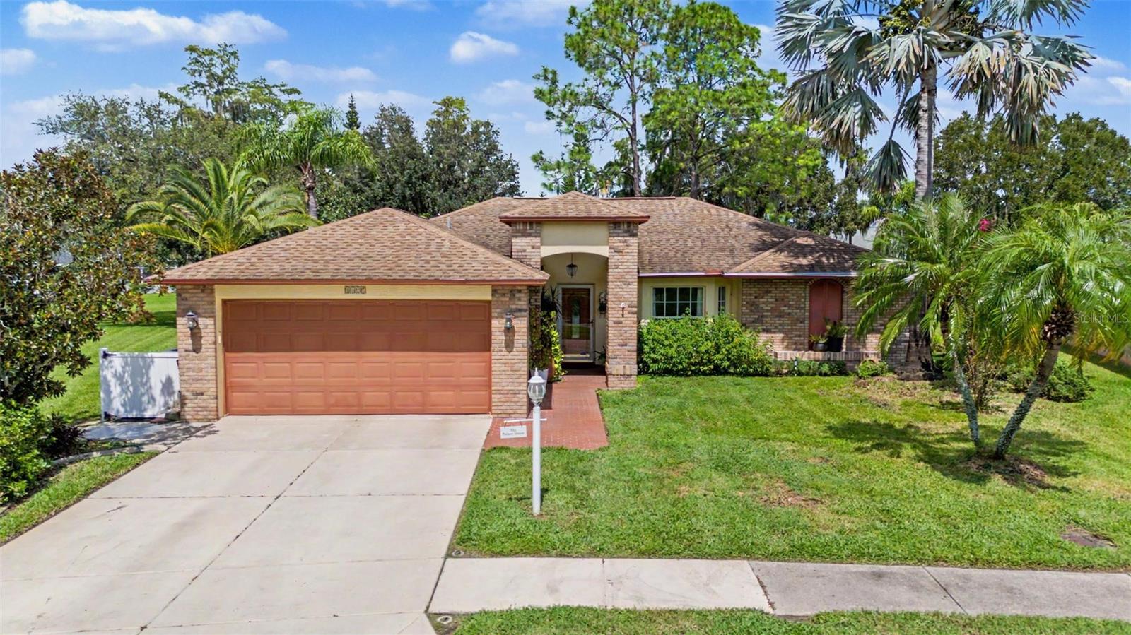 1427 FALLOWFIELD DR - Photo 1