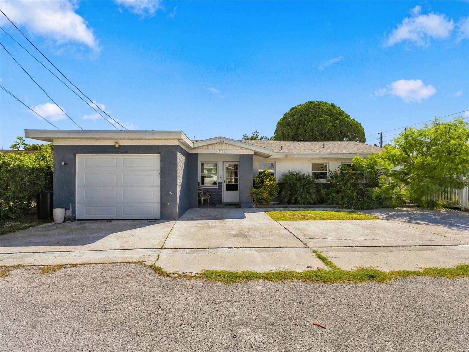 13730 MELANIE AVE - Photo 1
