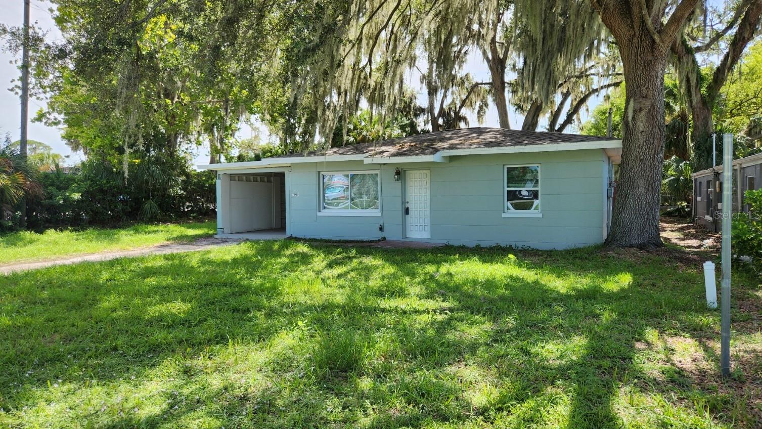 7919 GRAND BLVD - Photo 1