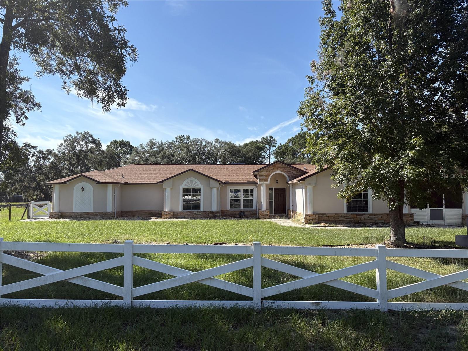 5085 BONE LN - Photo 1