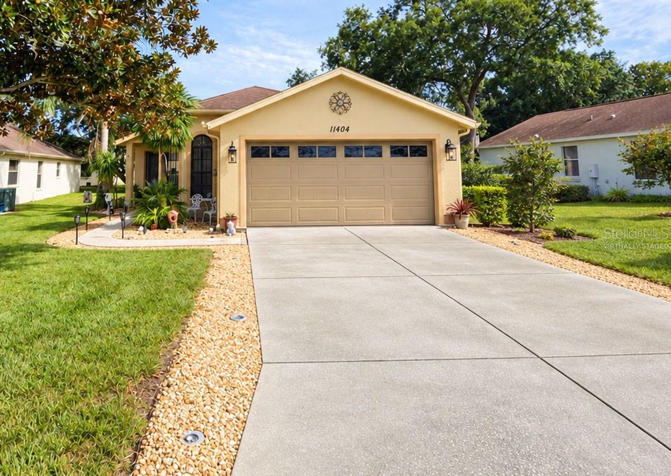 11404 DEERCROFT CT - Photo 1