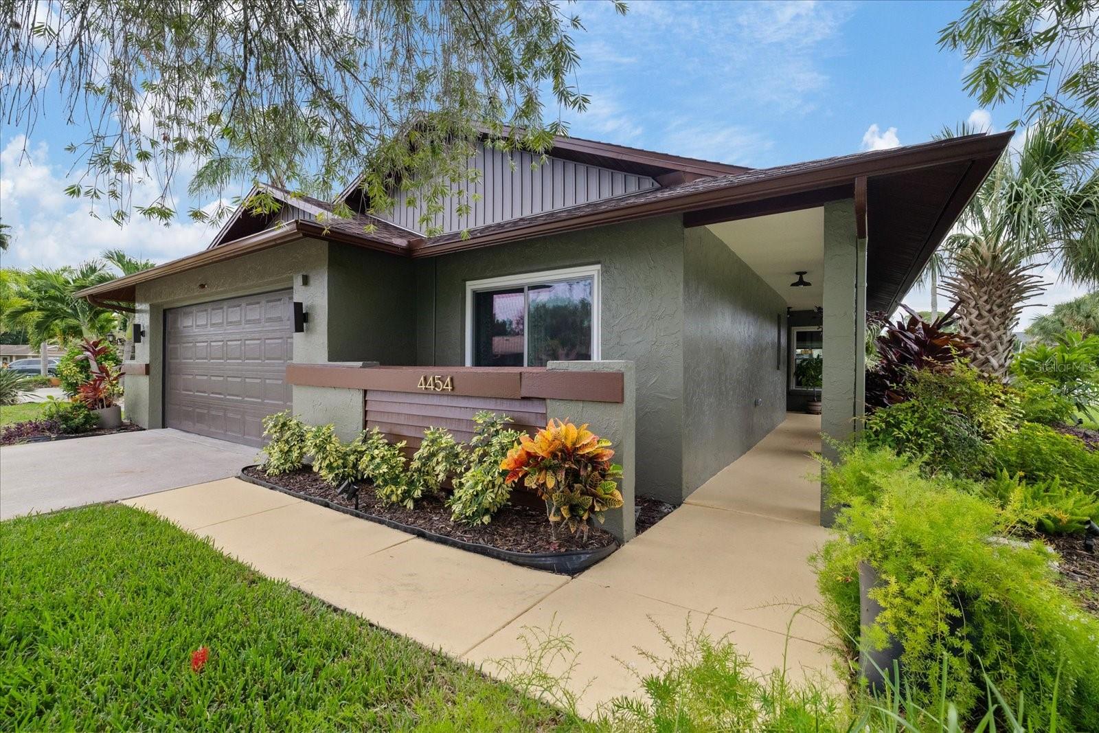 4454 MITCHER RD - Photo 1