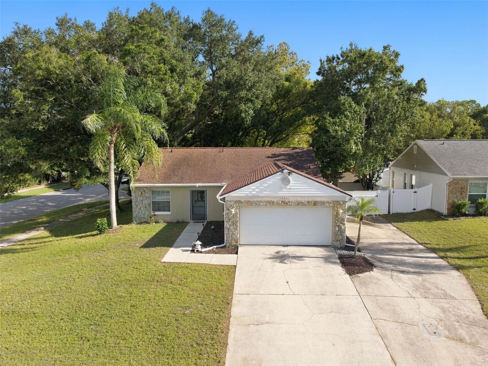 2872 WESLEYAN DR - Photo 1