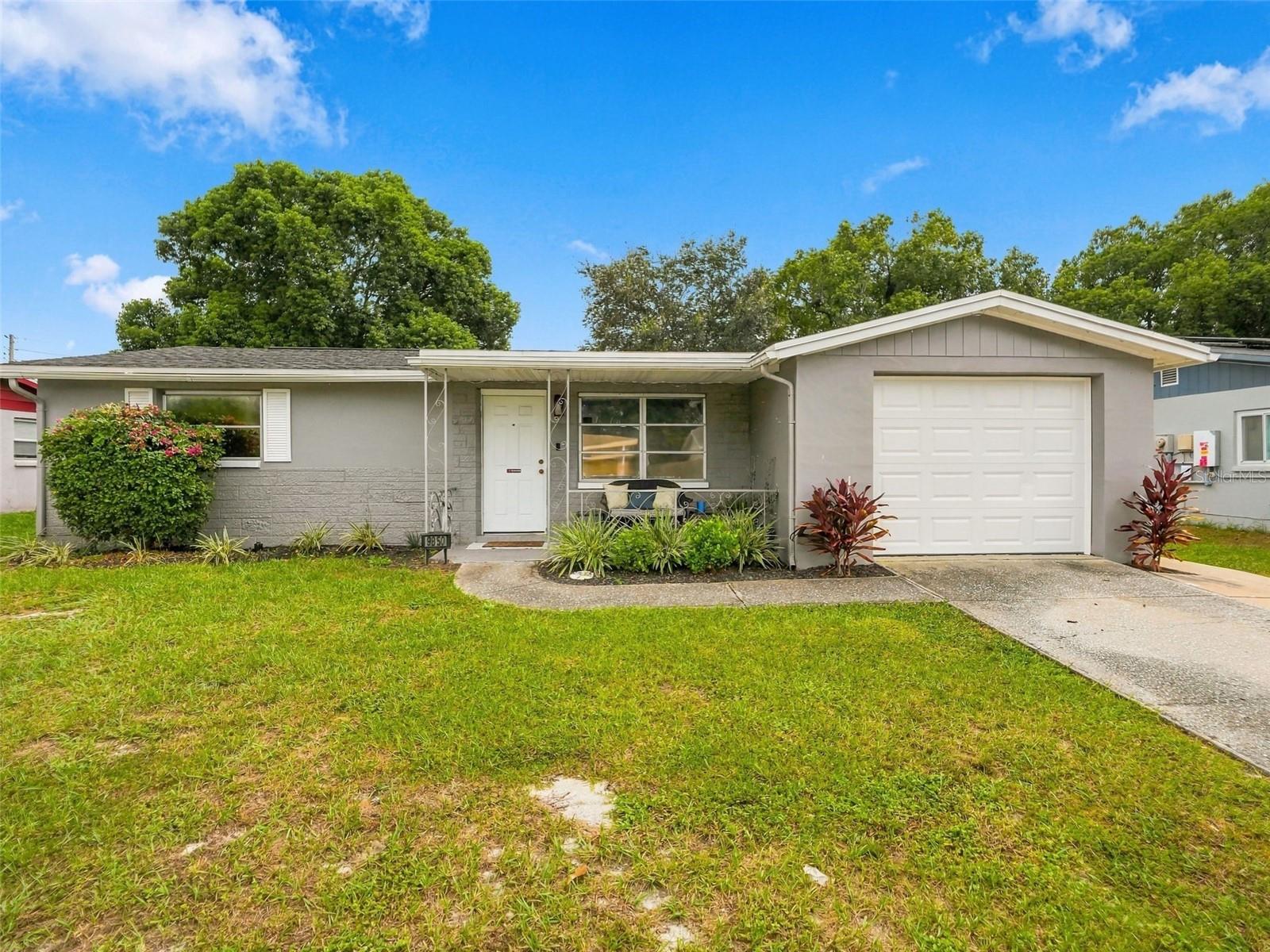 9850 RICHWOOD LN - Photo 1