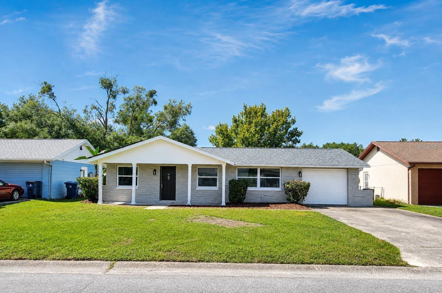7146 CARMEL AVE - Photo 1