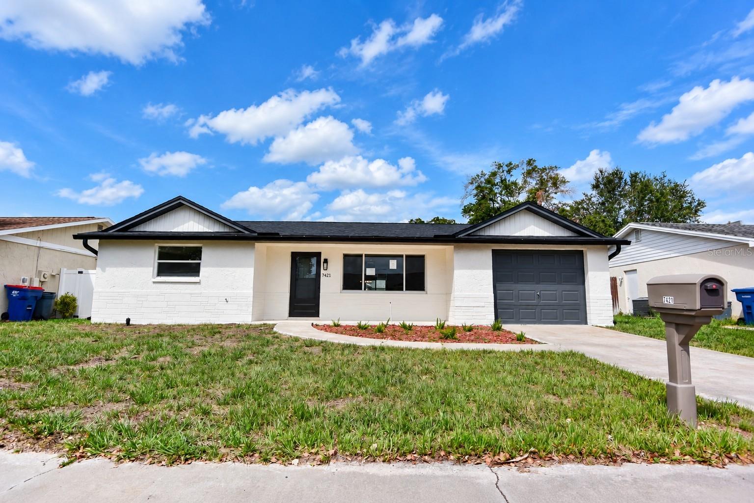 7421 SANDALWOOD DR - Photo 1