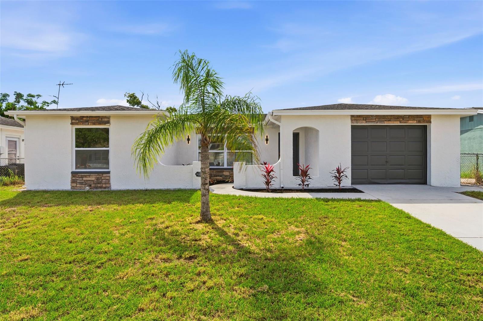 8428 PAXTON DR - Photo 1