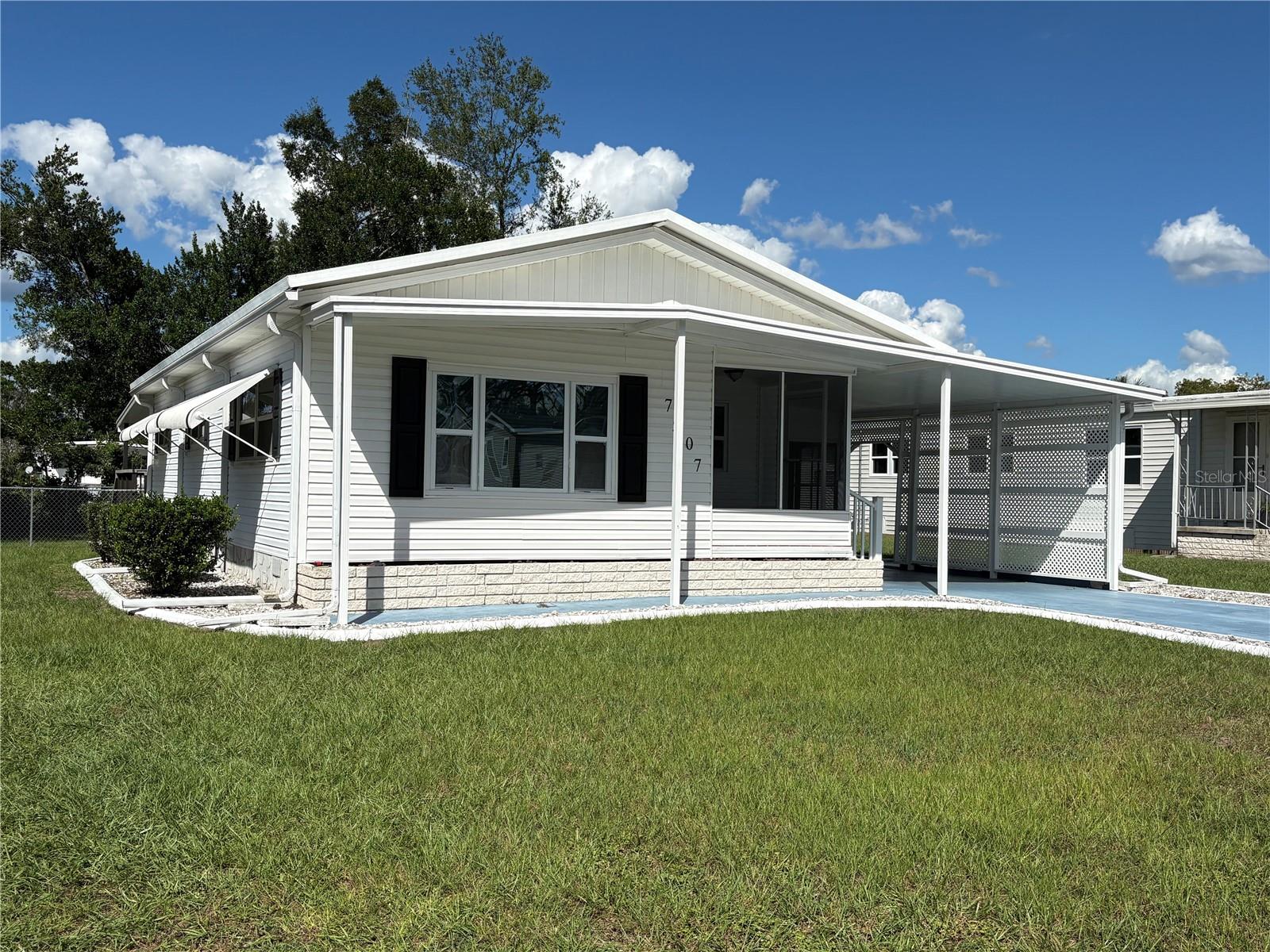 7507 DINSMORE ST - Photo 1