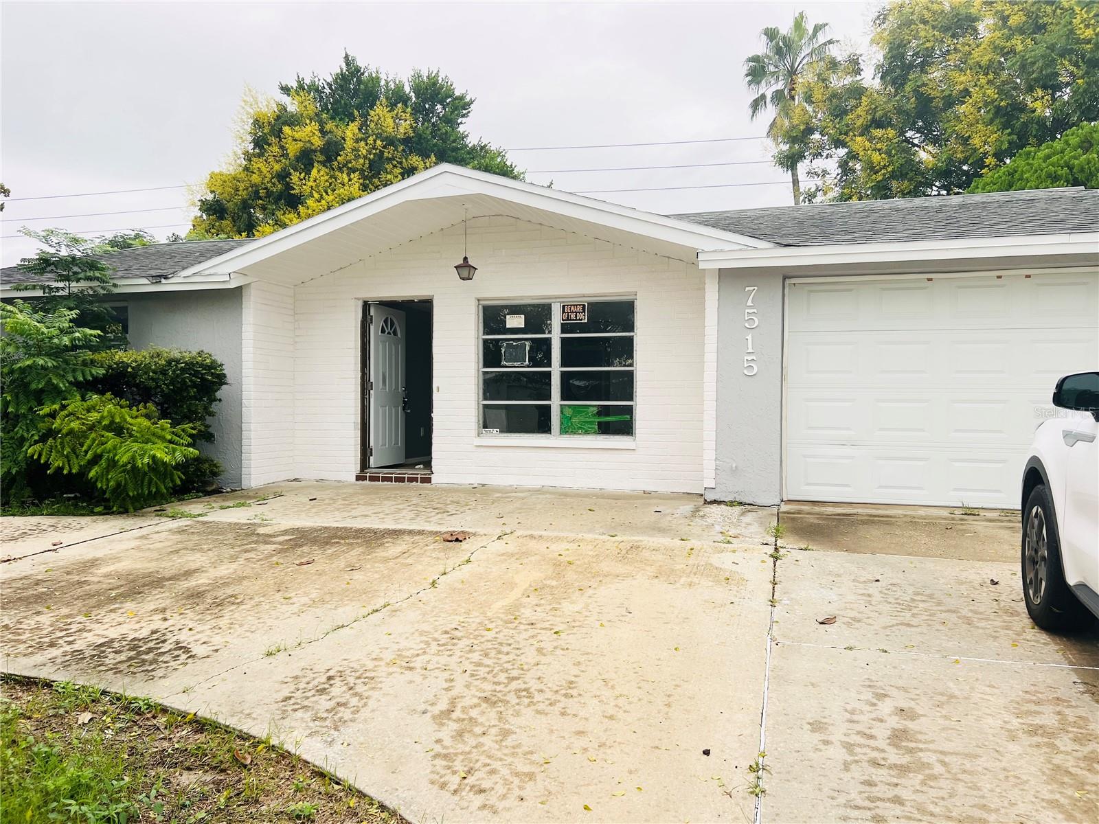7515 JUDITH CRES - Photo 1