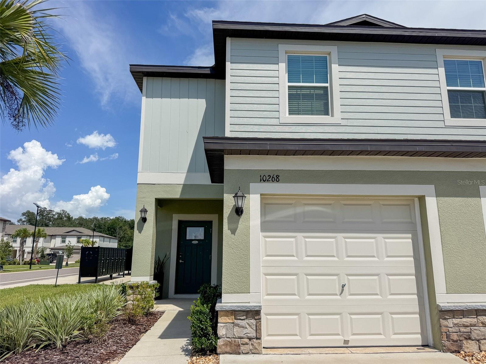 10268 HONEY HAMMOCK WAY - Photo 1