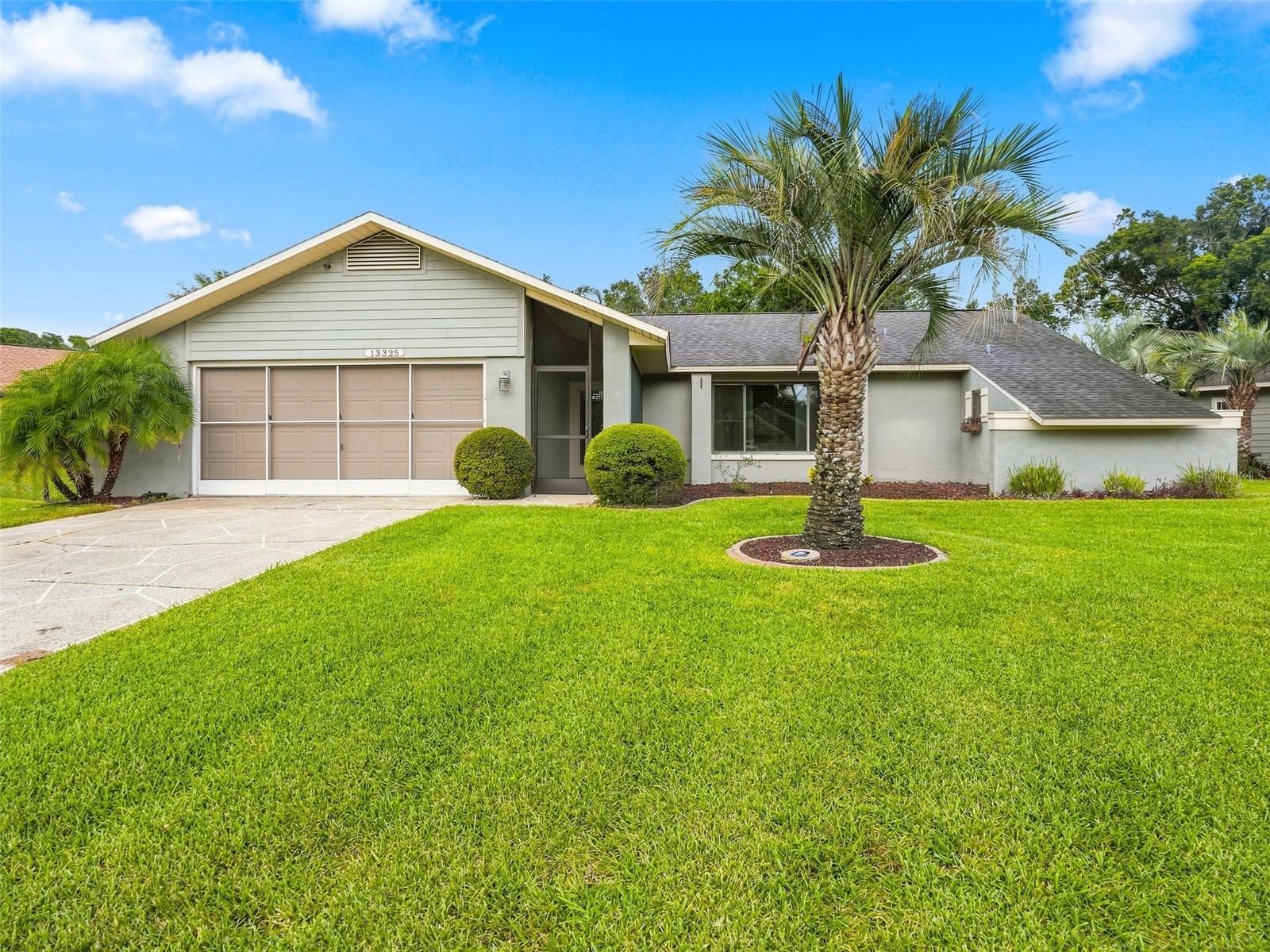 13325 BARLINGTON ST - Photo 1