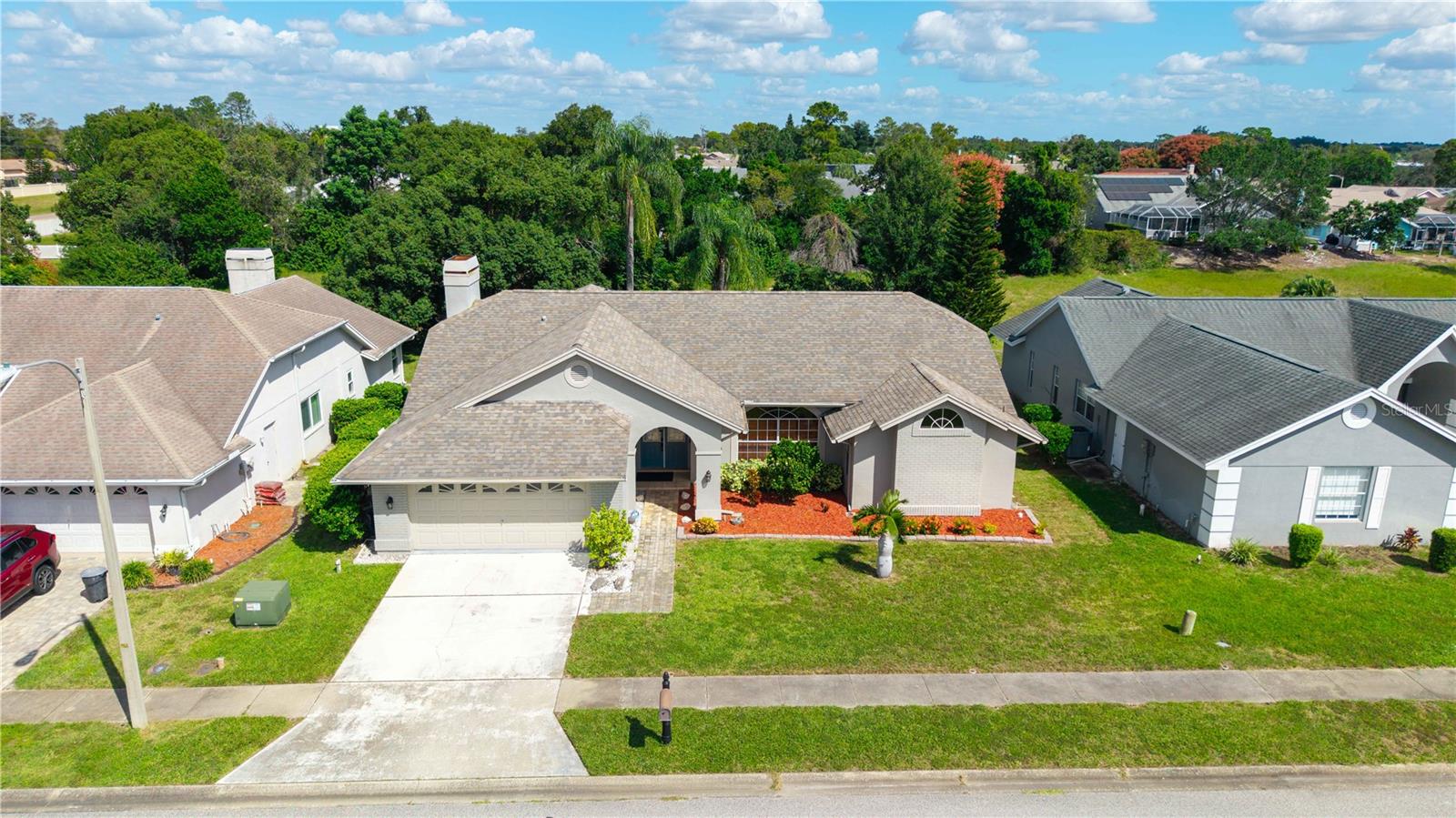 8718 ASHBURY DR - Photo 1
