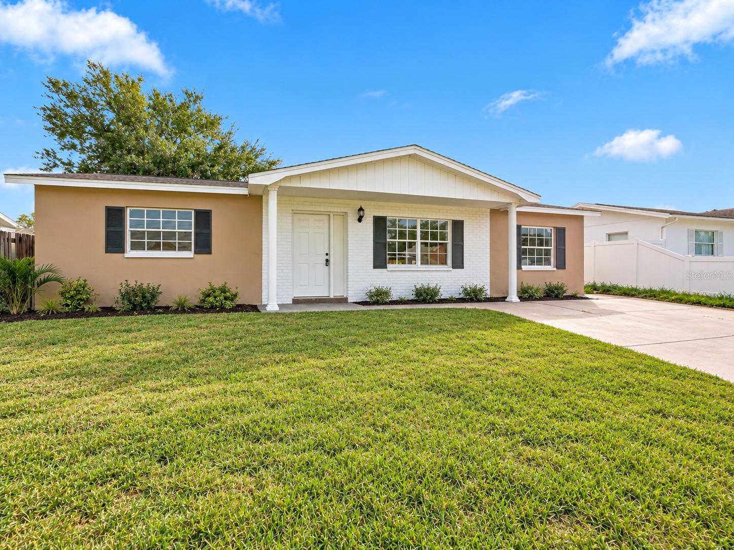 9236 WHITMAN LN - Photo 1