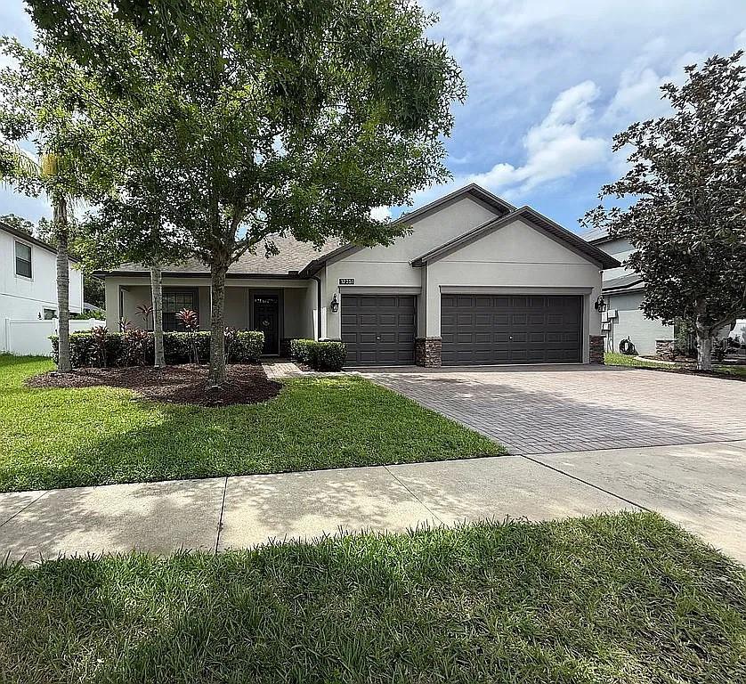 12251 CRESTRIDGE LOOP - Photo 1