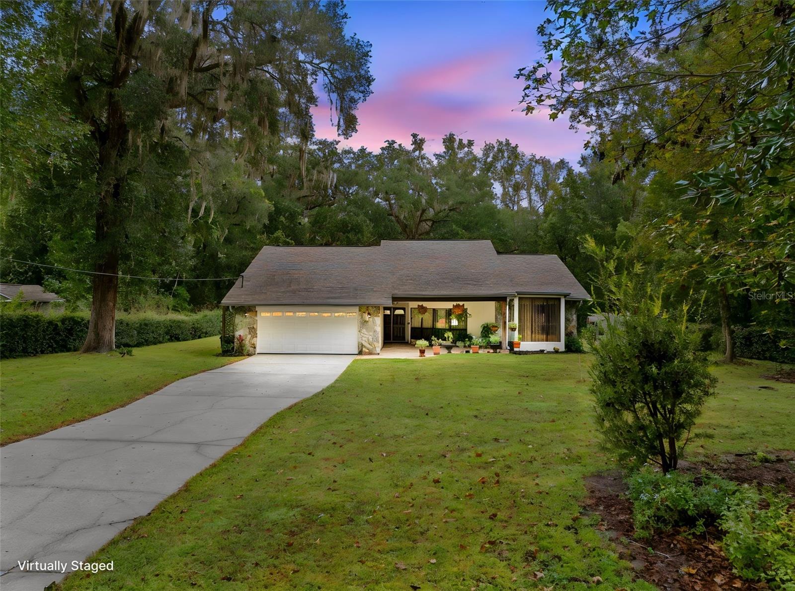 410 HILLSIDE CT - Photo 1