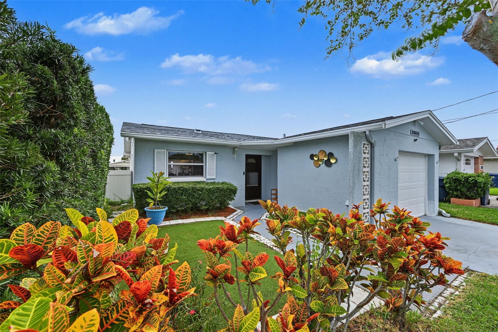 5106 BLUE HERON DR - Photo 1
